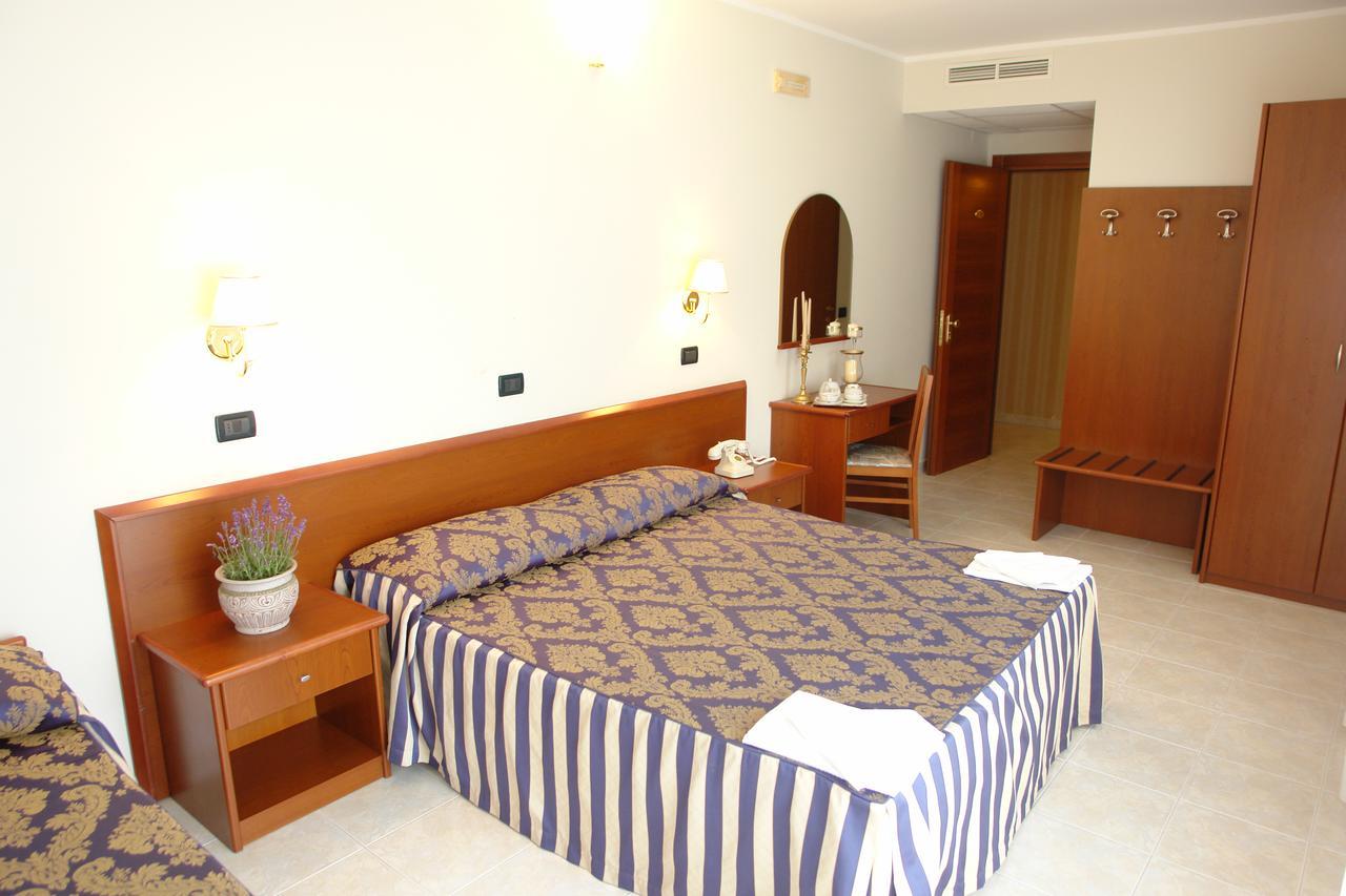 Hotel Di Cosmo San Giovanni Rotondo Eksteriør bilde